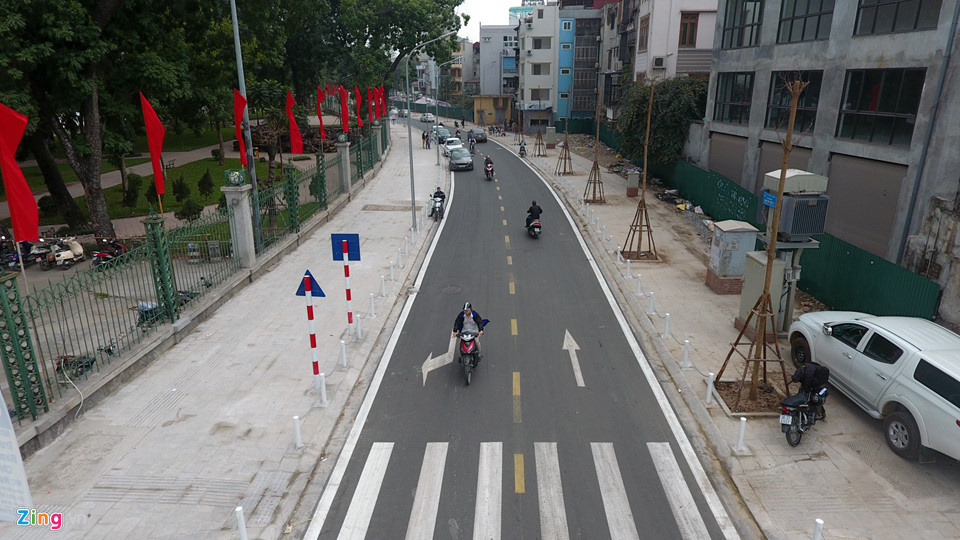 Toàn cảnh tuyến phố dài 600 m làm 17 năm mới xong